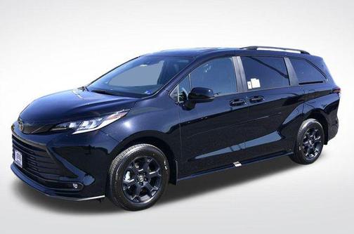 Midnight Black Metallic 2026 Toyota Sienna Woodland Edition