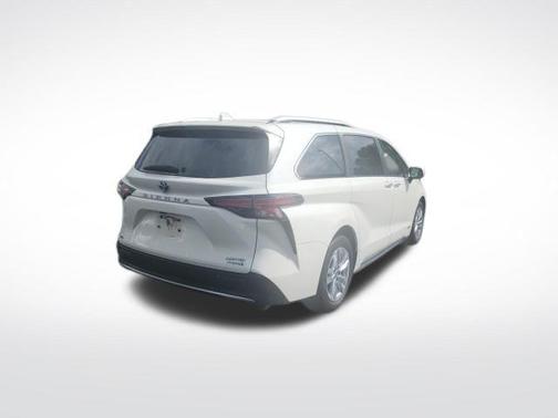 2021 Toyota Sienna Limited 7-Passenger