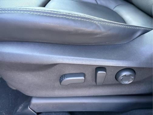 2024 Subaru Ascent Touring 7-Passenger