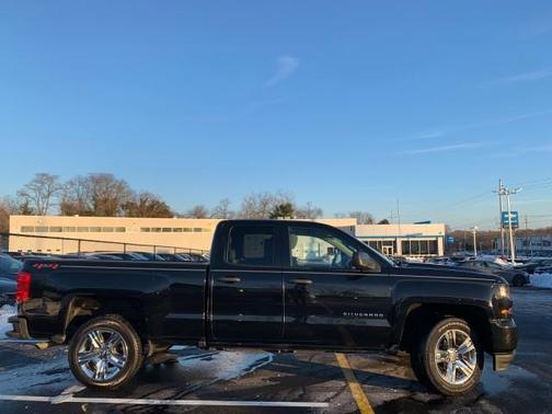 2019 Chevrolet Silverado 1500 Custom