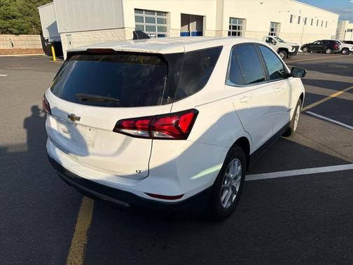 Summit White 2022 Chevrolet Equinox 1LT