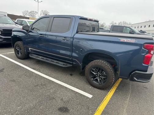 2022 Chevrolet Silverado 1500 Custom Trail Boss