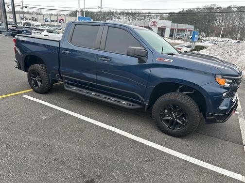 2022 Chevrolet Silverado 1500 Custom Trail Boss