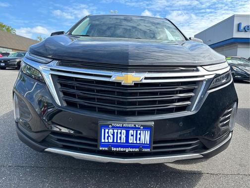Mosaic Black Metallic 2024 Chevrolet Equinox 1LT