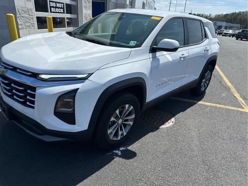 Summit White 2025 Chevrolet Equinox 1LT