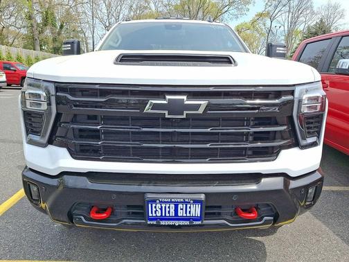 Summit White 2026 Chevrolet Silverado 2500 LT