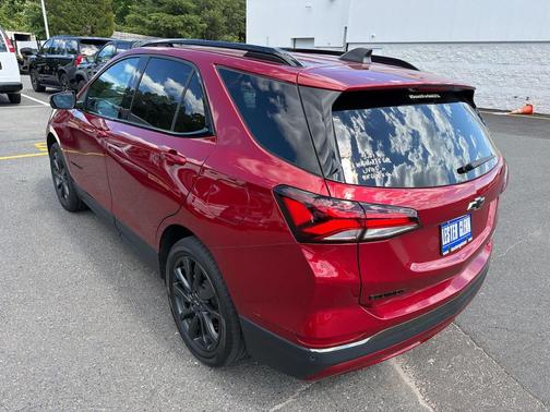Radiant Red Tintcoat 2023 Chevrolet Equinox AWD RS