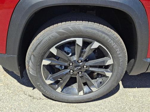 Radiant Red Tintcoat 2026 Chevrolet Equinox AWD RS