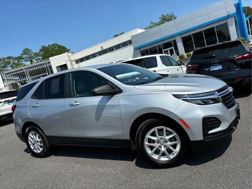 2022 Chevrolet Equinox LS
