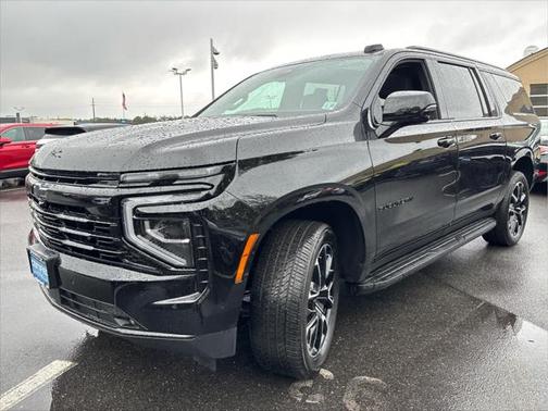 2025 Chevrolet Suburban RST