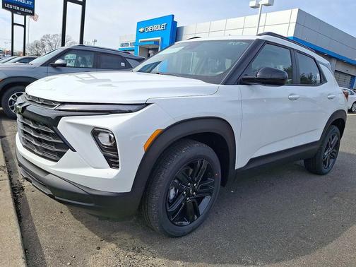 SUMMIT WHT 2026 Chevrolet Trailblazer LT