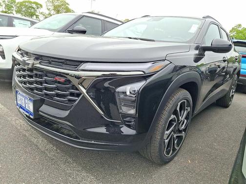 MOSAIC BLK MET 2026 Chevrolet Trax FWD 2RS