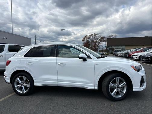 2021 Audi Q3 45 S line Premium