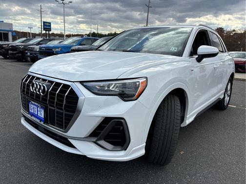 2021 Audi Q3 45 S line Premium