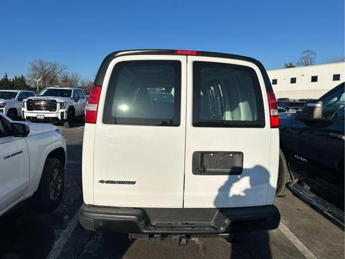 2024 Chevrolet Express 2500 RWD 2500 Regular Wheelbase WT