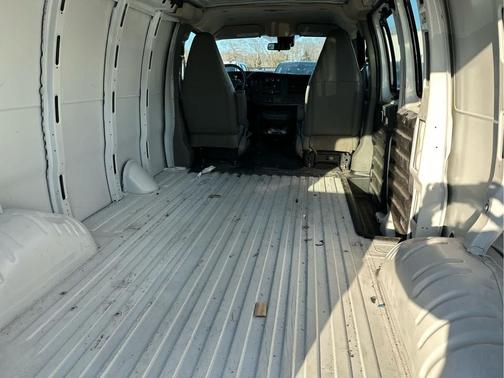 2024 Chevrolet Express 2500 RWD 2500 Regular Wheelbase WT