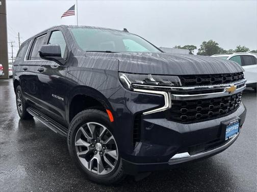 2023 Chevrolet Suburban LS