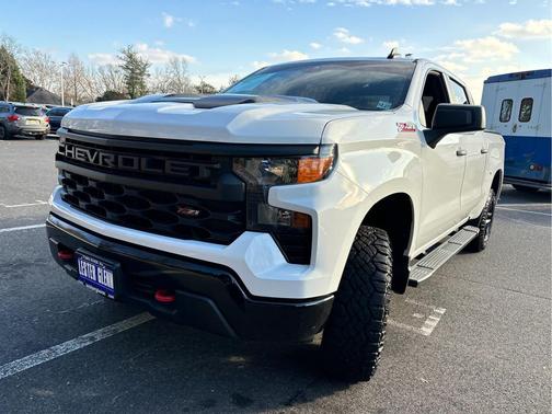 2022 Chevrolet Silverado 1500 Custom Trail Boss