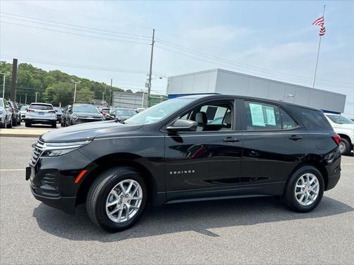 2023 Chevrolet Equinox LS