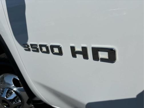 Summit White 2023 Chevrolet Silverado 3500 High Country