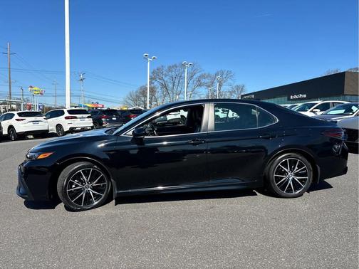 Midnight Black Metallic 2023 Toyota Camry SE