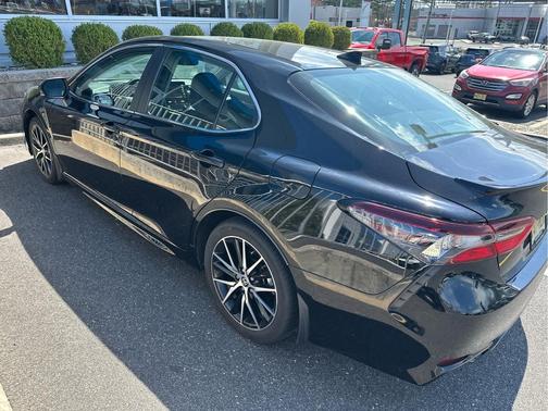 Midnight Black Metallic 2023 Toyota Camry SE