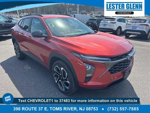 Cayenne Orange Metallic 2024 Chevrolet Trax FWD 2RS