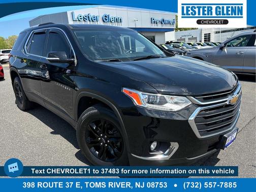 Mosaic Black Metallic 2018 Chevrolet Traverse LT Cloth