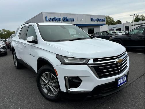 Summit White 2023 Chevrolet Traverse LT Cloth