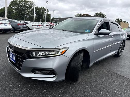 Lunar Silver Metallic 2018 Honda Accord Sport