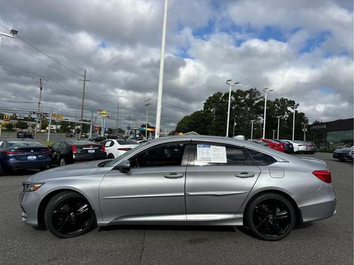 Lunar Silver Metallic 2018 Honda Accord Sport