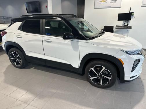 Summit White 2023 Chevrolet Trailblazer RS