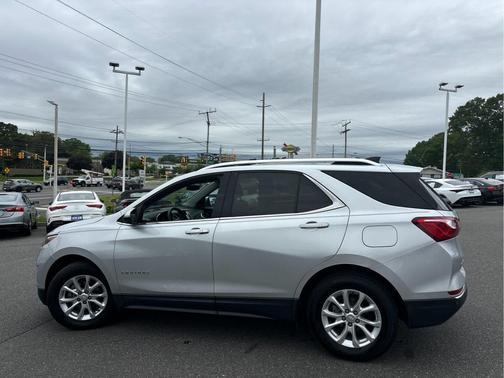 Silver Ice Metallic 2018 Chevrolet Equinox LT