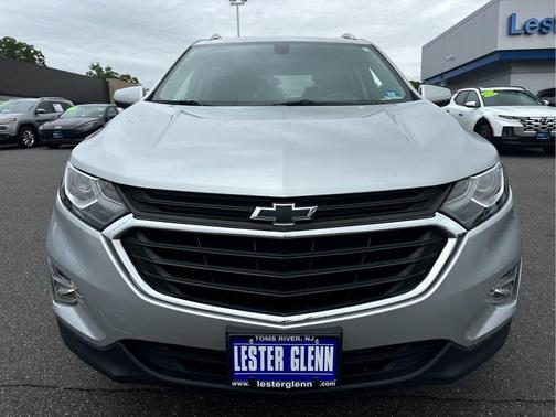Silver Ice Metallic 2018 Chevrolet Equinox LT