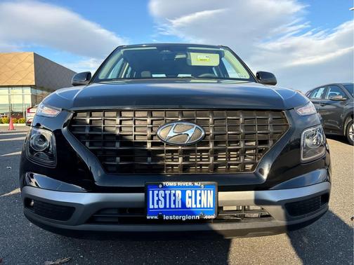 2023 Hyundai VENUE SE