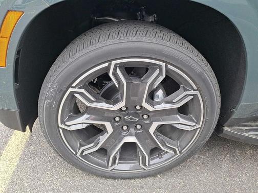 Cypress Gray 2026 Chevrolet Suburban RST