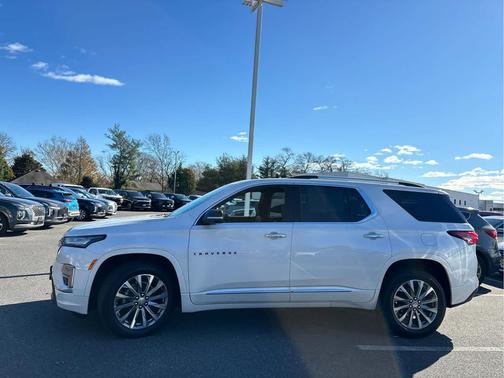2023 Chevrolet Traverse Premier
