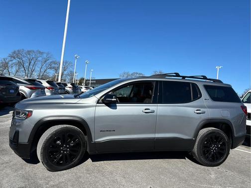2023 GMC Acadia AWD SLT