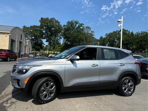 2024 Kia Seltos LX