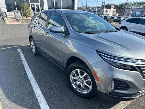 Sterling Gray Metallic 2024 Chevrolet Equinox 1LT