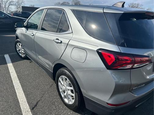 Sterling Gray Metallic 2024 Chevrolet Equinox 1LT
