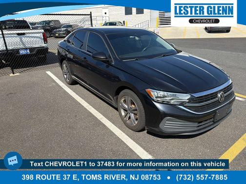 Deep Black Pearl 2022 Volkswagen Jetta 1.5T SE