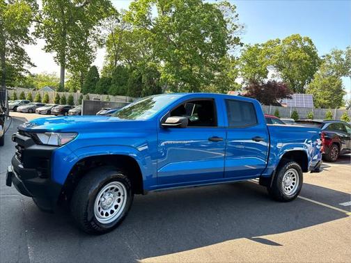 2023 Chevrolet Colorado WT