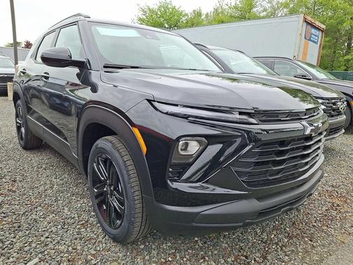 MOSAIC BLK MET 2026 Chevrolet Trailblazer LT