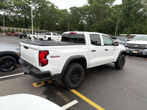 Summit White 2026 Chevrolet Colorado Trail Boss