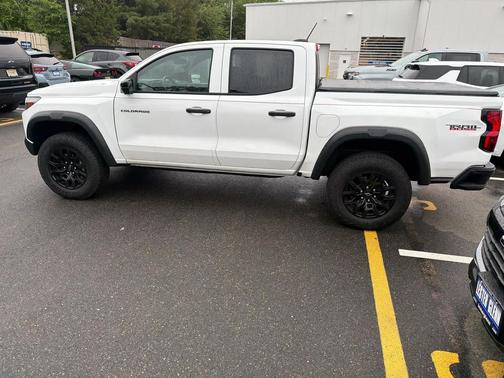 Summit White 2026 Chevrolet Colorado Trail Boss