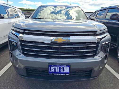 Sterling Gray Metallic 2026 Chevrolet Traverse LT