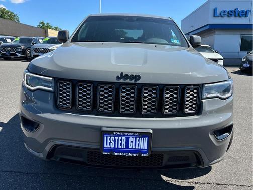 Sting-Gray Clearcoat 2020 Jeep Grand Cherokee Altitude