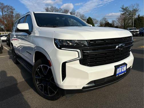 2022 Chevrolet Suburban RST