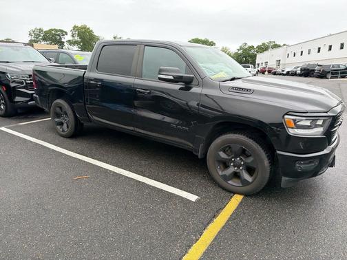 Diamond Black Crystal Pearlcoat 2019 RAM 1500 Big Horn